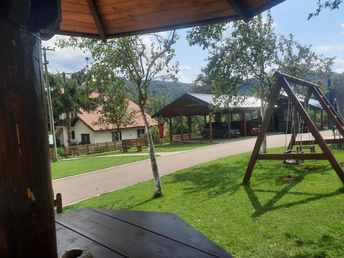 Rozanstvo Seoski Turizam Melovic מראה חיצוני תמונה