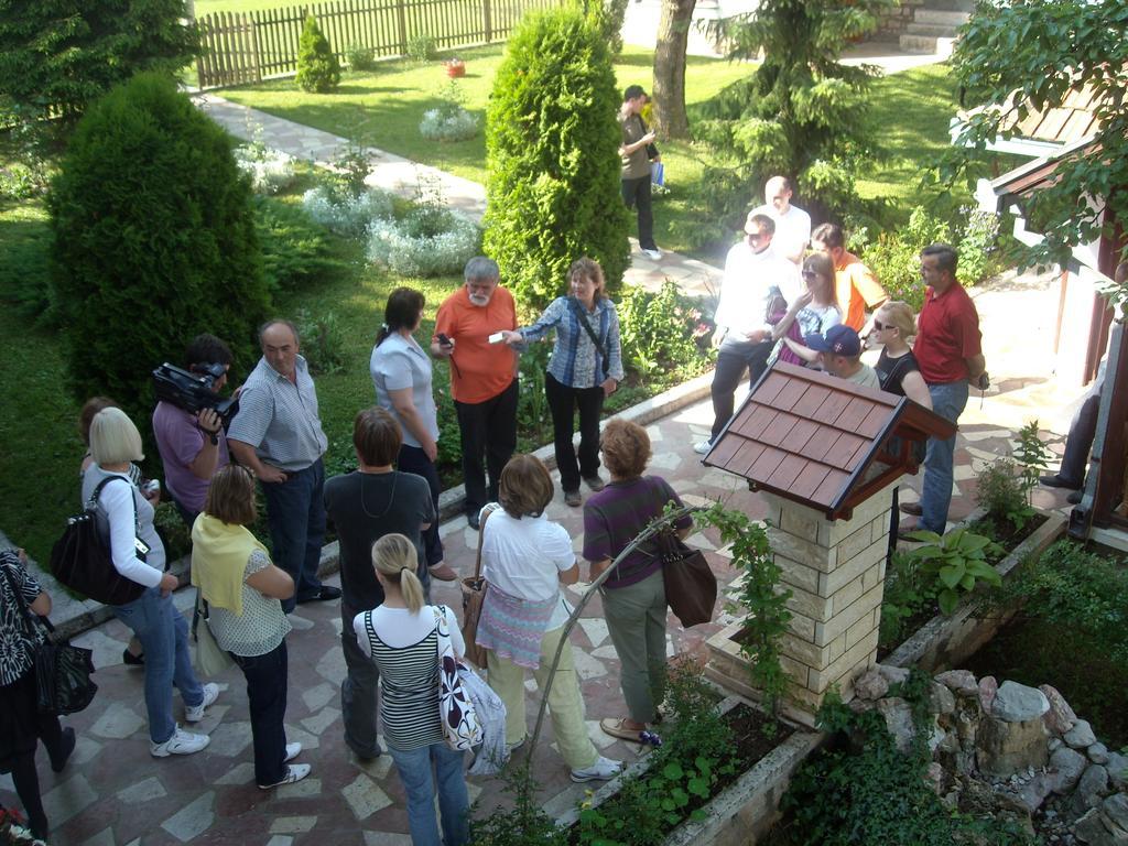 Rozanstvo Seoski Turizam Melovic מראה חיצוני תמונה