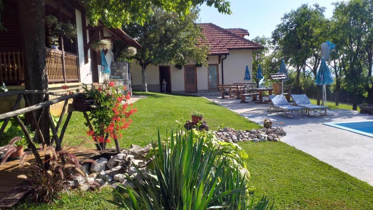 Rozanstvo Seoski Turizam Melovic מראה חיצוני תמונה